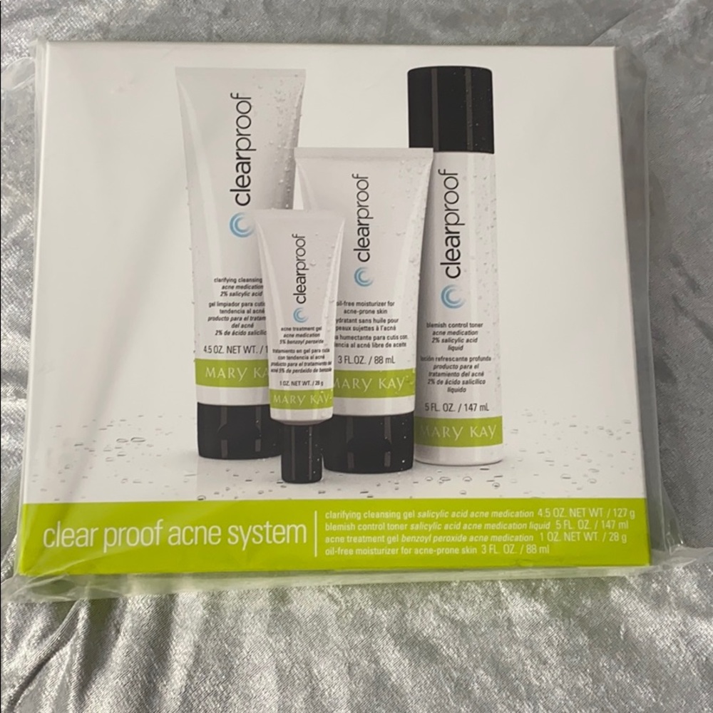 NEW✨Mary Kay Clear Proof® Acne System Set